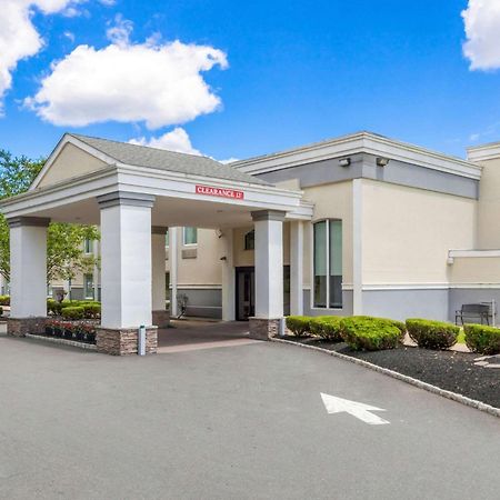Quality Inn Edison-New Brunswick Zewnętrze zdjęcie