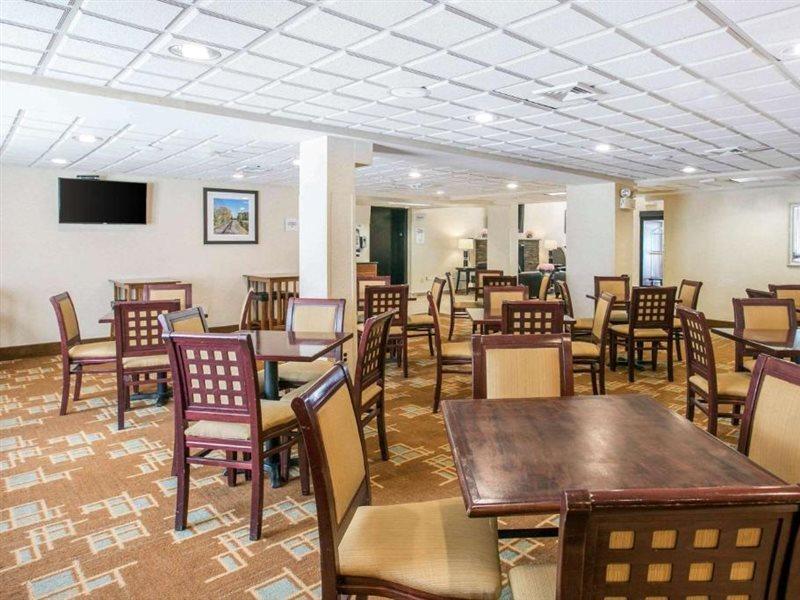 Quality Inn Edison-New Brunswick Zewnętrze zdjęcie