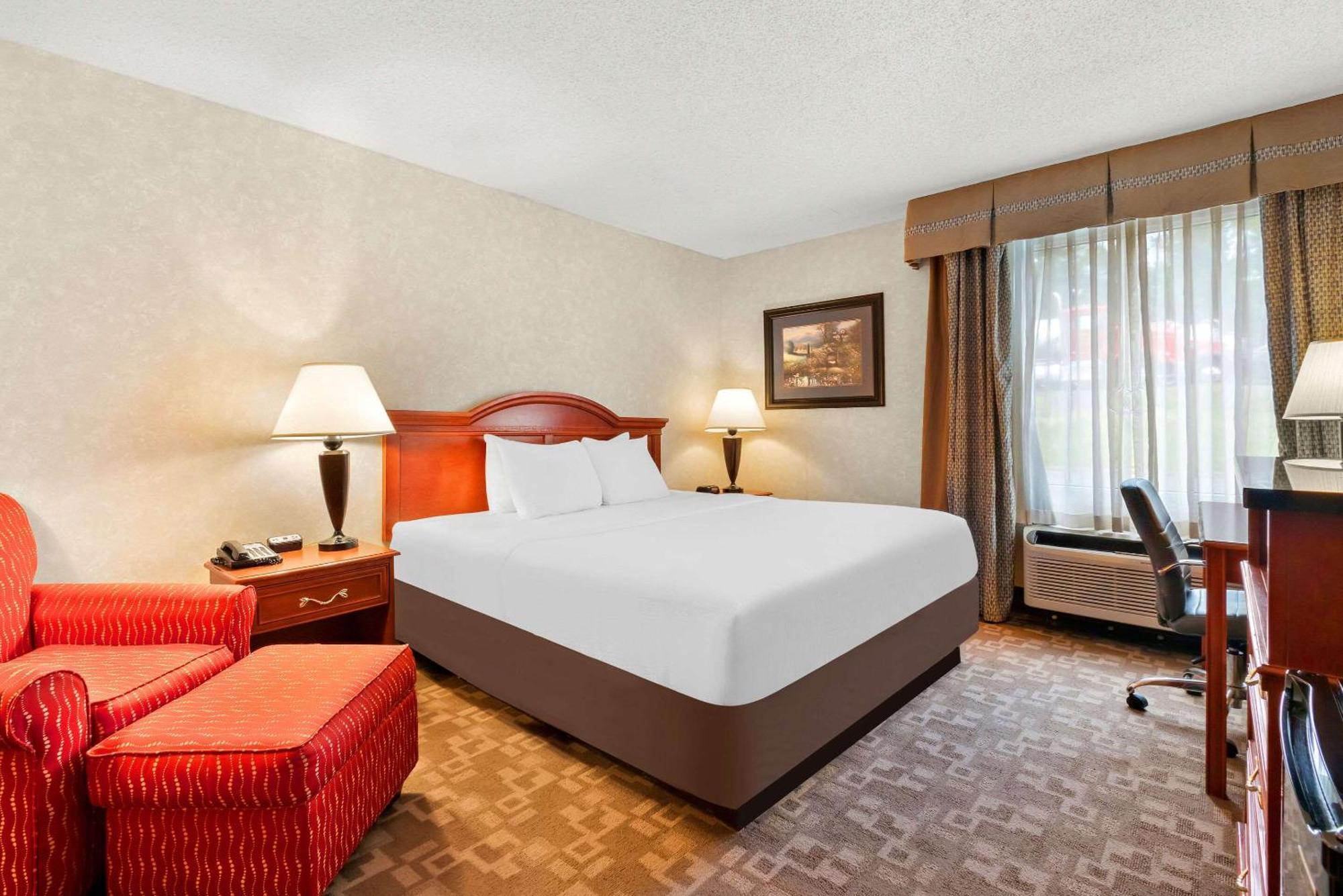 Quality Inn Edison-New Brunswick Zewnętrze zdjęcie