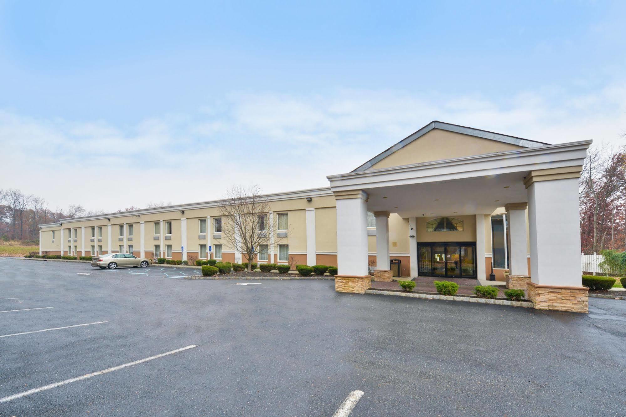 Quality Inn Edison-New Brunswick Zewnętrze zdjęcie
